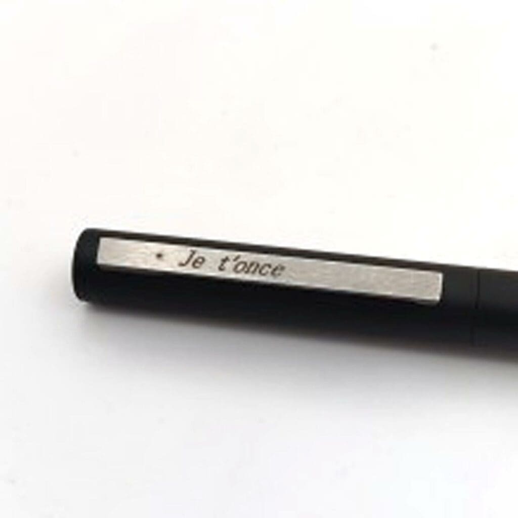 gravure stylo